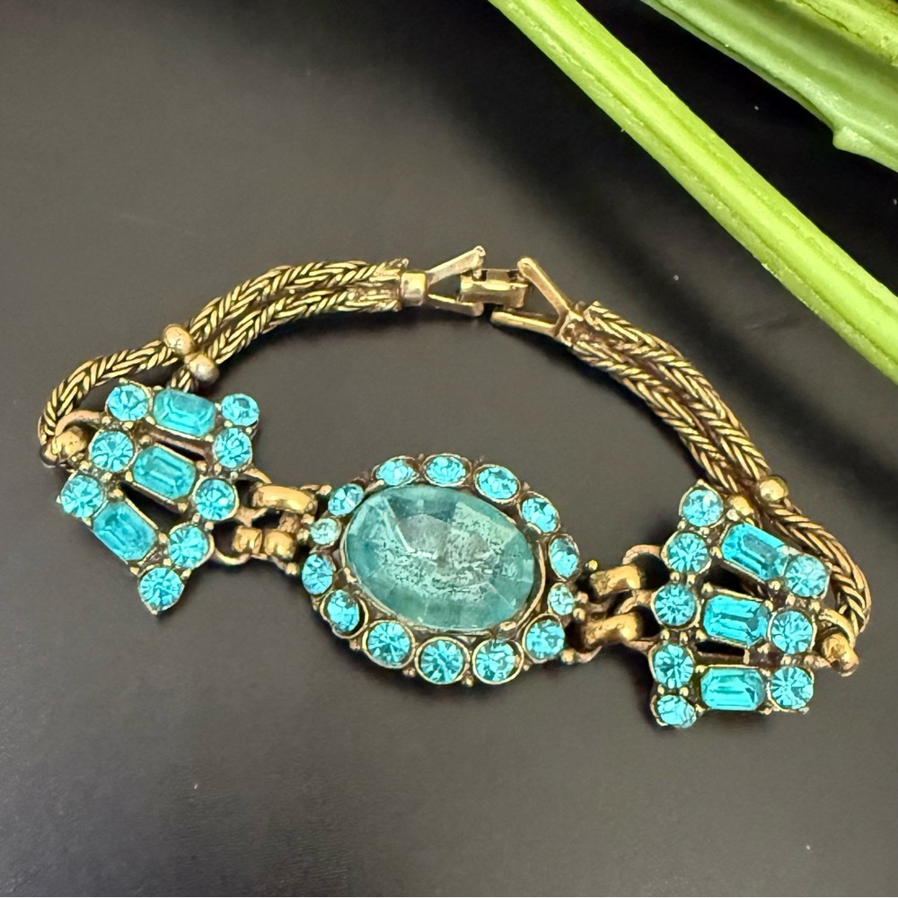 Vintage Unsigned Art Deco Blue Rhinestone Aquamarine Center Rope Chain Bracelet